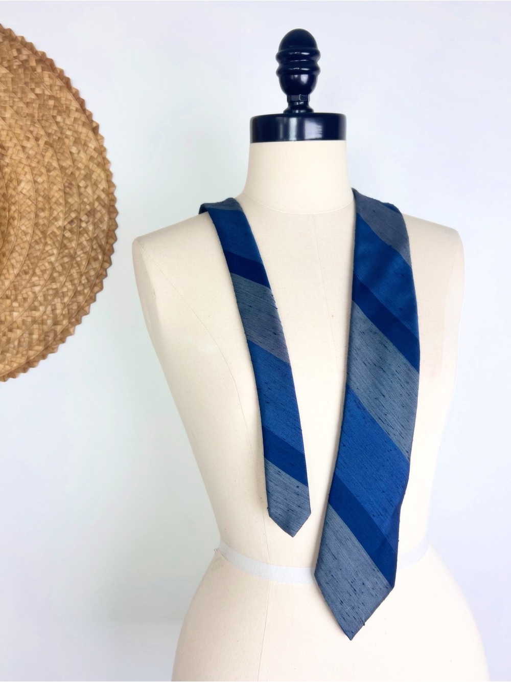 DEADSTOCK Don Loper 60s 70s Vintage Men's Blue & Gray Striped Silk Tie Necktie